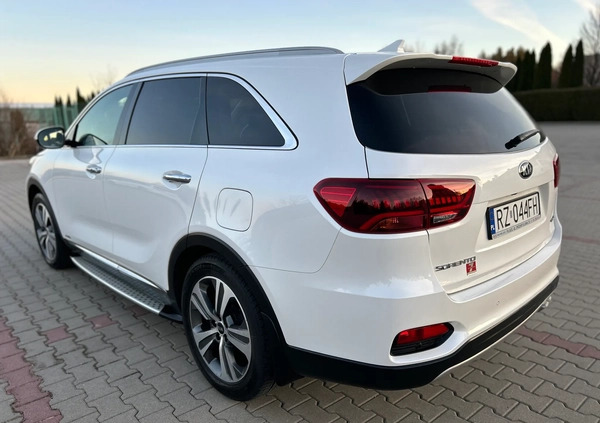 Kia Sorento cena 138000 przebieg: 49900, rok produkcji 2018 z Rzeszów małe 781